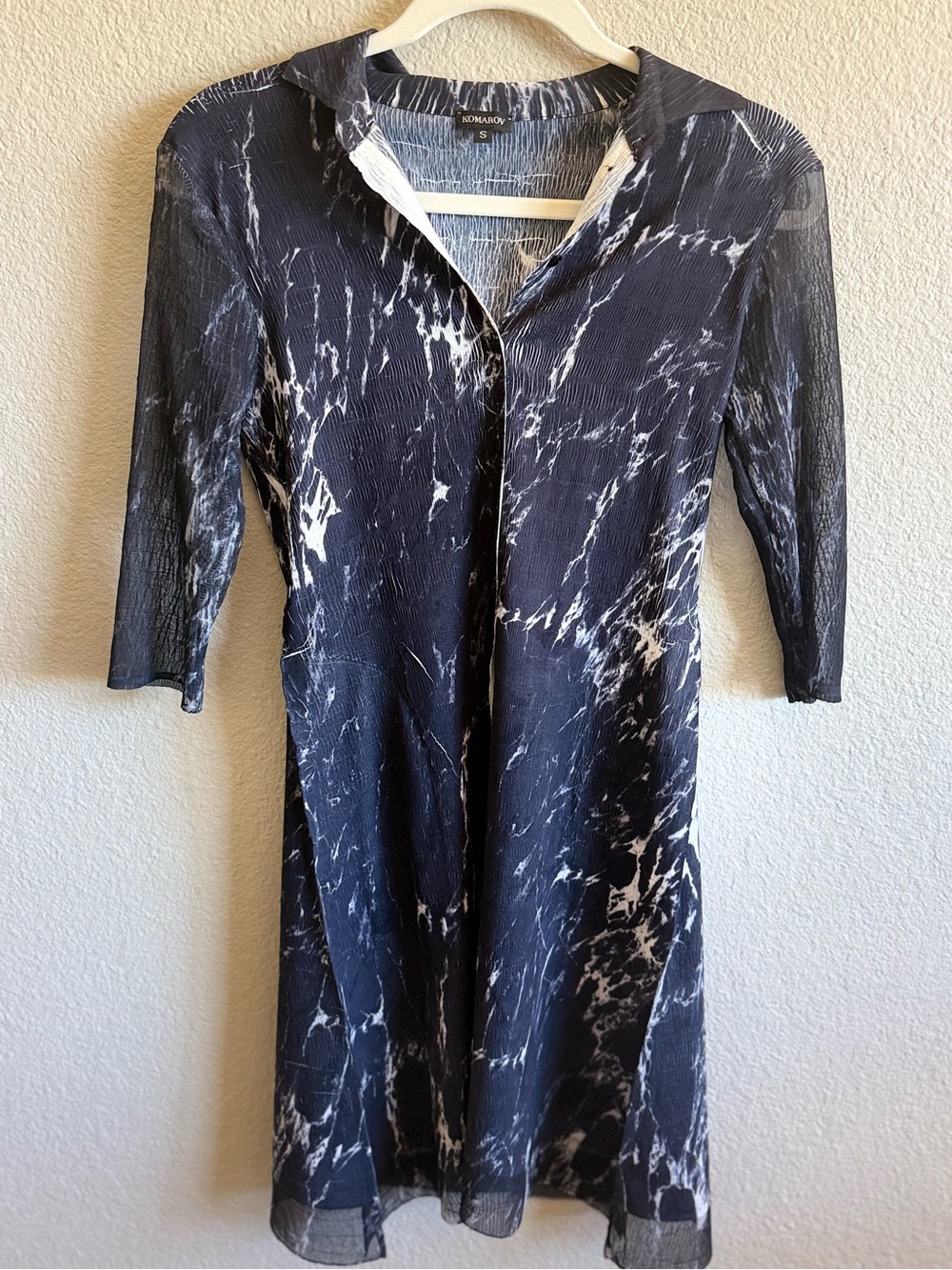 NWOT Komarov Black & White Long Sleeve Mini Dress Crinkle Semi Sheer Size Small